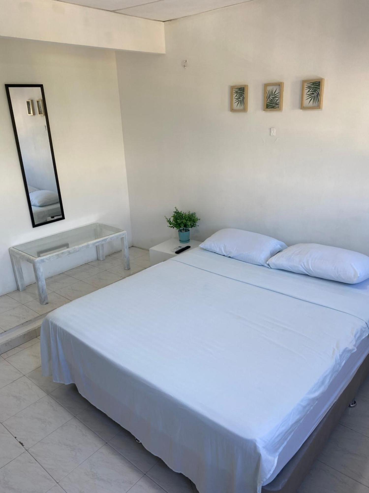 Habitaciones Independientes Cerca Al Aeropuerto 3 Cartagena Exterior foto